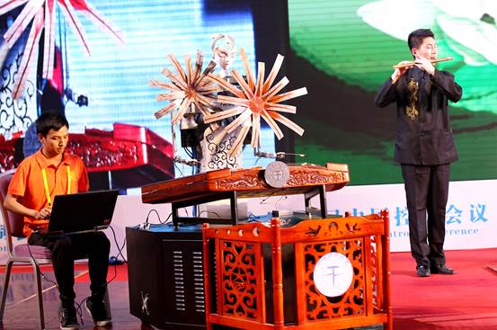 说明: C:\Users\Administrator\Desktop\音乐机器人新闻稿-果冻传媒
\音乐机器人2.jpeg